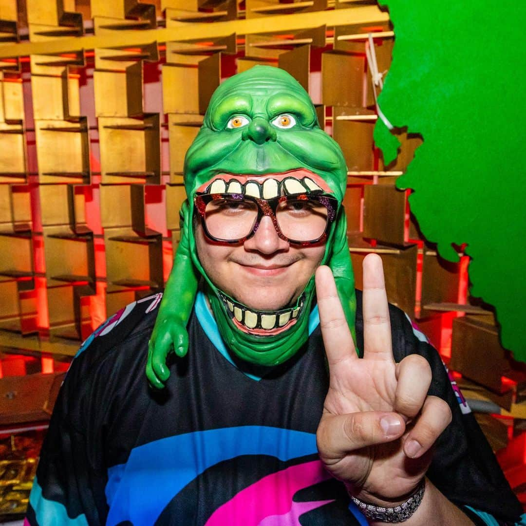 スラッシーさんのインスタグラム写真 - (スラッシーInstagram)「Who’s ready to get weird w me tonight at @eoslounge ? See you soon Santa Barbara 🤪」5月9日 5時28分 - slushii