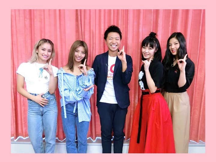 上坂嵩さんのインスタグラム写真 - (上坂嵩Instagram)「昨日はハマシュンとE-girlsのライブに！  新体制発表直後にインタビューをさせていただいたE-girls。 去年は名古屋公演がなかったため、ライブビューイングを除くと、個人的には新体制後初めてのライブ参戦！ #EGSMILE の #日本ガイシホール 公演以来となった待望のひと時を、いちファンとして大満喫しました！  #GENERATIONS もサプライズ出演！会場が揺れるほどの歓声で、スペシャルな一夜でした！  #EGPOWER #EGfamily #egirls  #DreamAmi #DreamShizuka  #Happiness #Flower #SYY #名古屋国際会議場 #センチュリーホール #メーテレ #デルサタ #濱田隼 #ドデスカ #上坂嵩」5月9日 5時41分 - takashi_uesaka_nbn