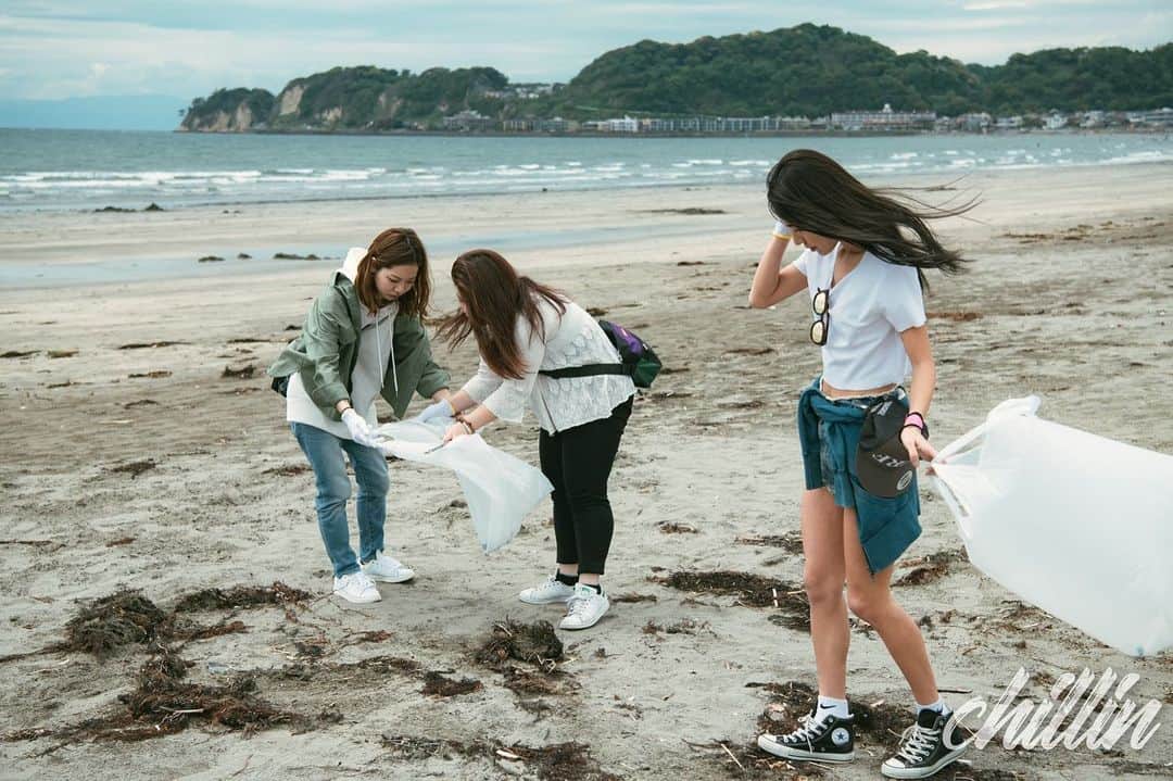 KYOHEYさんのインスタグラム写真 - (KYOHEYInstagram)「先日のchillin-GW special-で﻿ chillin BEACH CLEAN PROJECTをスタートしました！🏖🐠☀️﻿ 企画へのたくさんの賛同、ご参加、誠にありがとうございました！🙇‍♂️﻿ ﻿ chillin @chillin_music として、引き続きこのような活動を継続してまいりますので、皆様のさらなるご協力をよろしくお願い致します！😃✨🤙﻿ ﻿ #chillin #ブエチリ #BEACHCLEAN #ビーチクリーン #sea #lovesea #材木座海岸 #GREENROOMBEACHCLUB #鎌倉 #材木座」5月9日 15時48分 - kyohey5