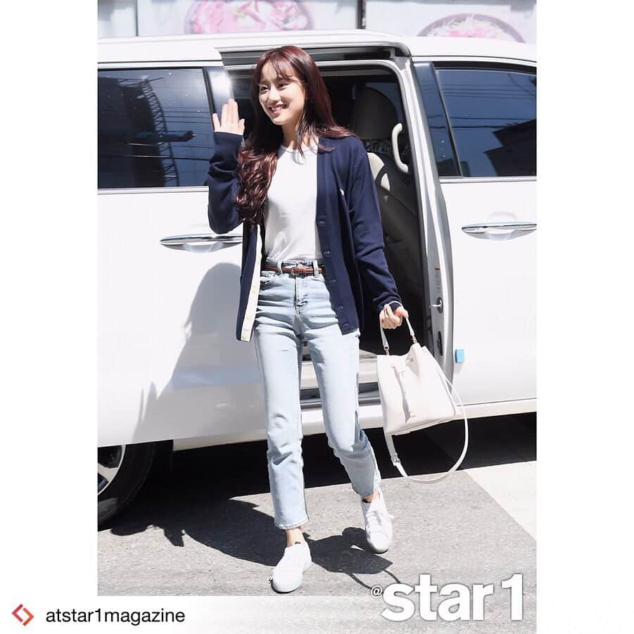 Aprilさんのインスタグラム写真 - (AprilInstagram)「#Repost from @atstar1magazine . 꺄아~💕화보 촬영 현장에 요정이!?!🧚🏻‍♂️ ▫️ 앳스타일 6월호 화보 촬영을 위해 출근길에 나선 나은이를 만났어요!🥳🥰 ▫️ 햇살만큼✨ 눈부신 나은이의 미모는 오늘도 열일 중 입니다!🔥🔥🔥 ▫️ "넘나 귀엽고 상큼해서 심장에 무리오니까, 깜빡이 켜고 들어와주라~⭐️" ▫️ #에이프릴 #나은 #APRIL #NAEUN #제이에스티나가방 #JESTINA #화보 #앳스타일 #atstar1」5月9日 16時15分 - official.april