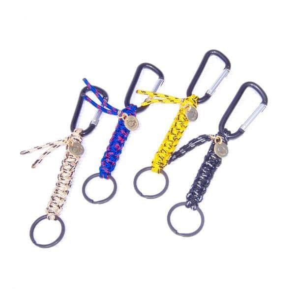 マックダディのインスタグラム：「【新作アイテム】カラフルコードを使用したカラビナ付きキーホルダー🔑 Open the heart❤️ 詳しくはプロフィールから💁‍♀️#keyring #keyholder #openheart」