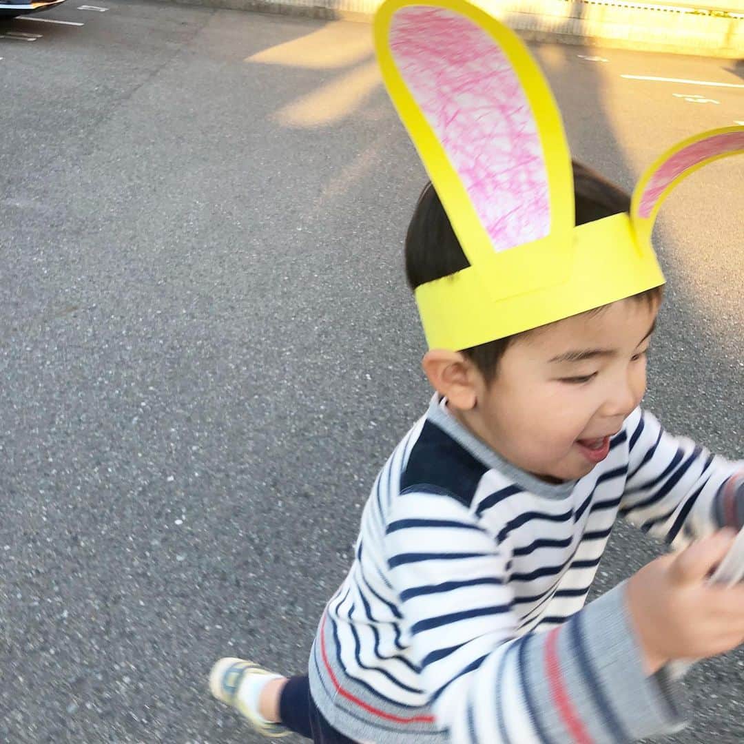 外村久美子さんのインスタグラム写真 - (外村久美子Instagram)「・ baby rabbit🐰違います monster rabbit👻ですわ  #たろーしん #3歳1ヶ月 #instagood#rabbit」5月9日 16時27分 - kummy153