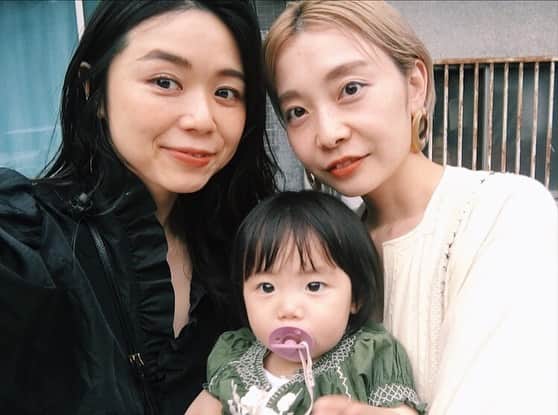 Yu-kiのインスタグラム：「ともさんとこっちゃんと東京で🧡一緒にランチして買い物してめちゃくちゃ楽しかった🥰 ほんといつも会えて嬉しい🥺そして @toonecosmetics のシャドウ嬉しい😭いつもありがとうございます💙9月も会えるの楽しみ！💛#tokyo#japan」