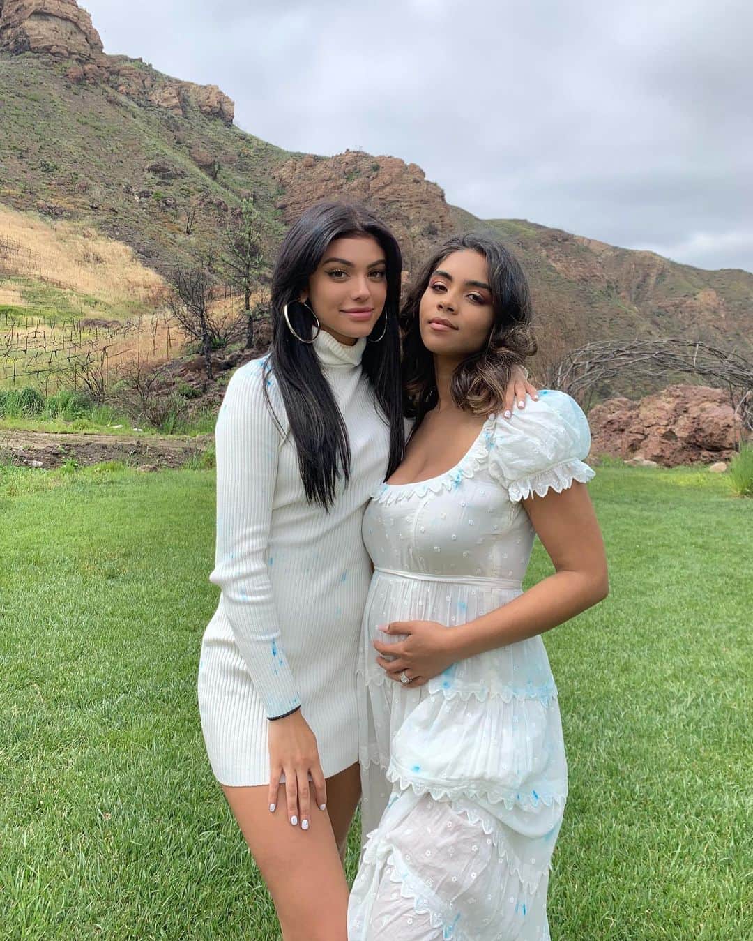 ケルシーのインスタグラム：「congratulations to my best friend on this new exciting chapter of her life!!! i can’t believe you’re having a boy. i’m so beyond grateful that i met you and that i get to witness you go through this amazing journey. you’re one of the most amazing, thoughtful, down to earth people i’ve ever met in my entire life. you inspire me everyday and i can only hope to be half the person you are one day. i have no doubt in my mind you’ll be the best mother and i can’t wait to babysit your mini❤️」