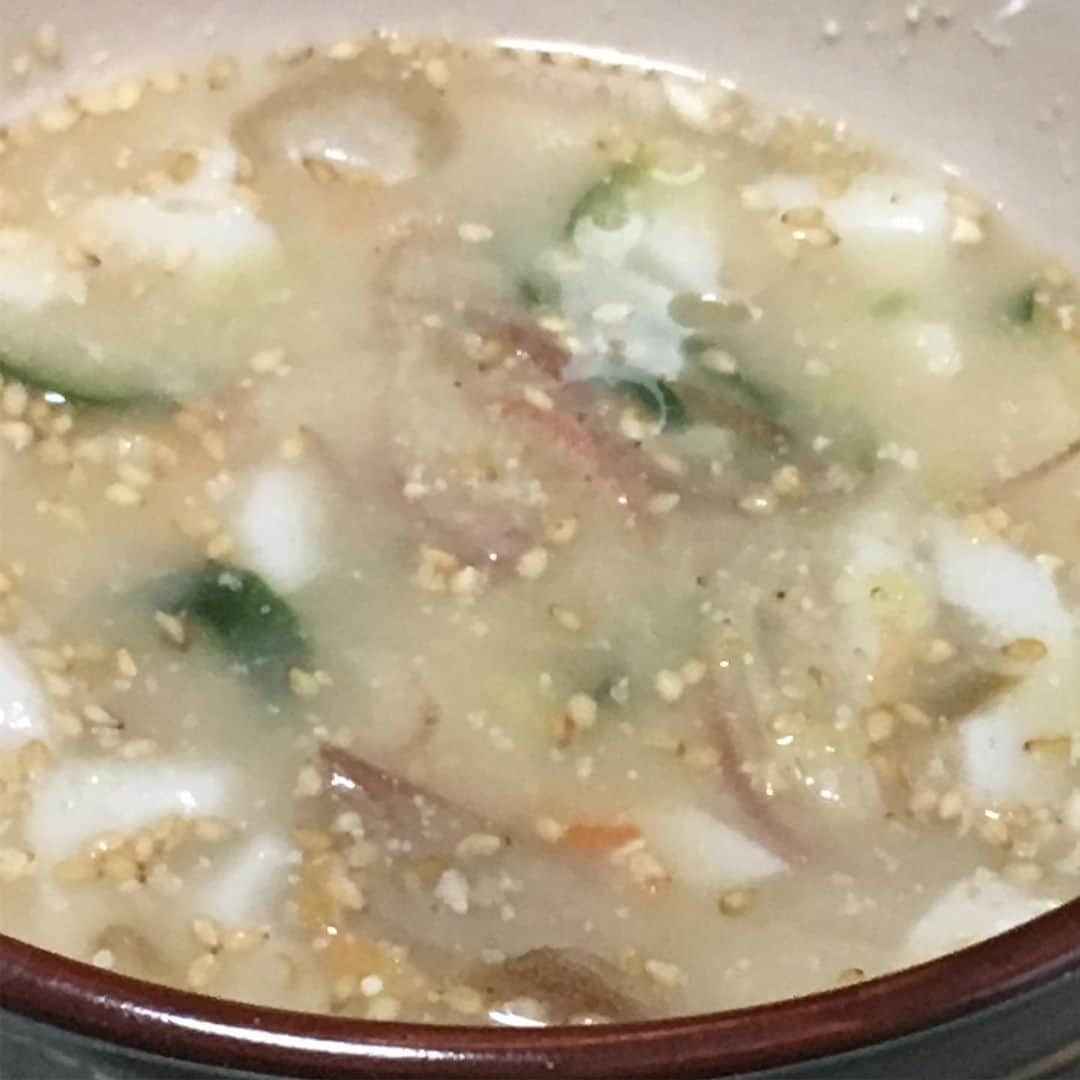 柳家さん生さんのインスタグラム写真 - (柳家さん生Instagram)「5/9朝ご飯だぁ〜 冷や汁定食かぁ😓 #さん生 #冷や汁 #胡瓜 #竹輪 #茗荷」5月9日 8時50分 - waraiguma1957