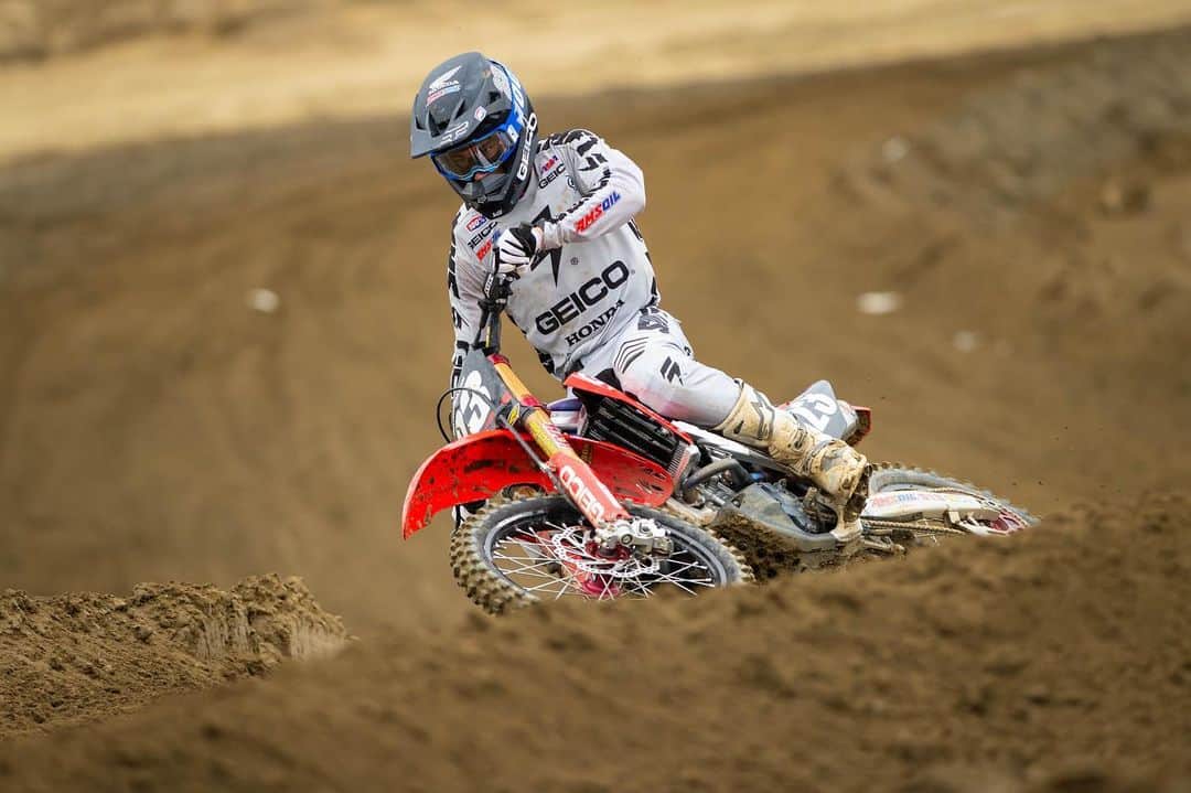 Racer X Onlineさんのインスタグラム写真 - (Racer X OnlineInstagram)「Swipe 👈 to check out a few @cudby shots from today’s @promotocross Spring Training day at @foxraceway.」5月9日 8時51分 - racerxonline