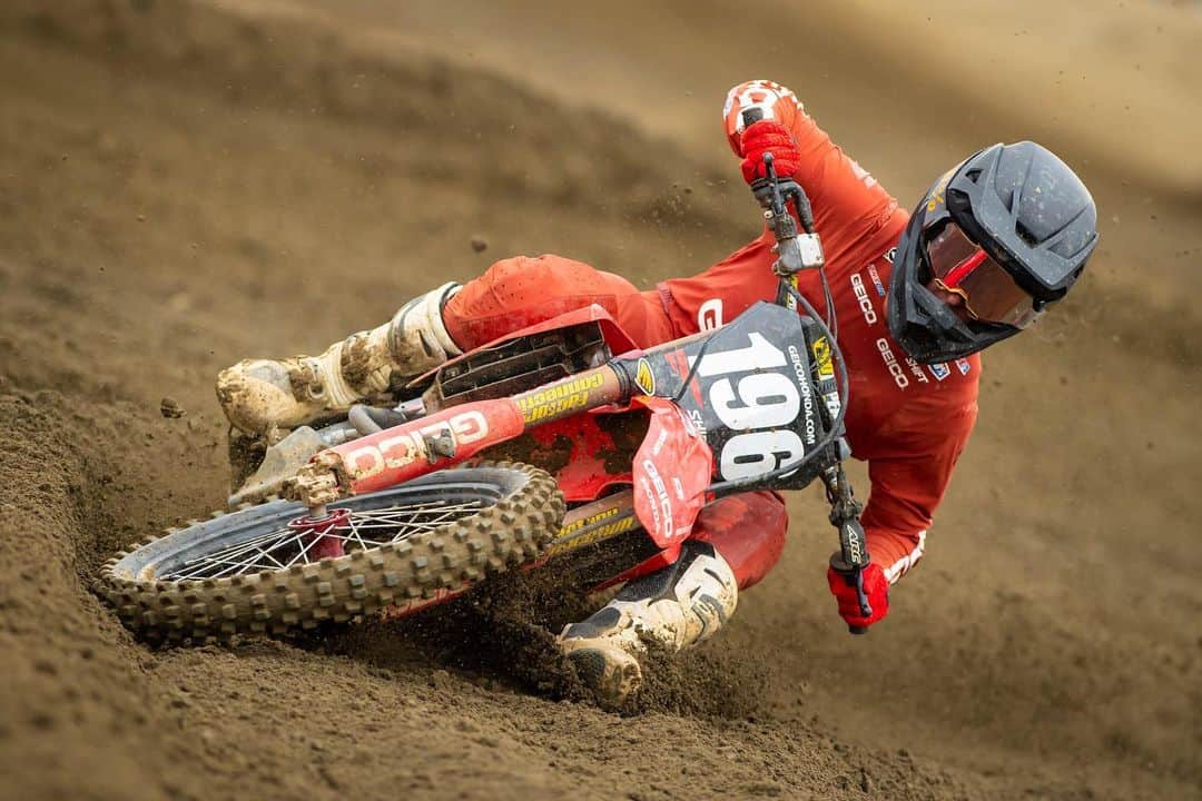 Racer X Onlineさんのインスタグラム写真 - (Racer X OnlineInstagram)「Swipe 👈 to check out a few @cudby shots from today’s @promotocross Spring Training day at @foxraceway.」5月9日 8時51分 - racerxonline