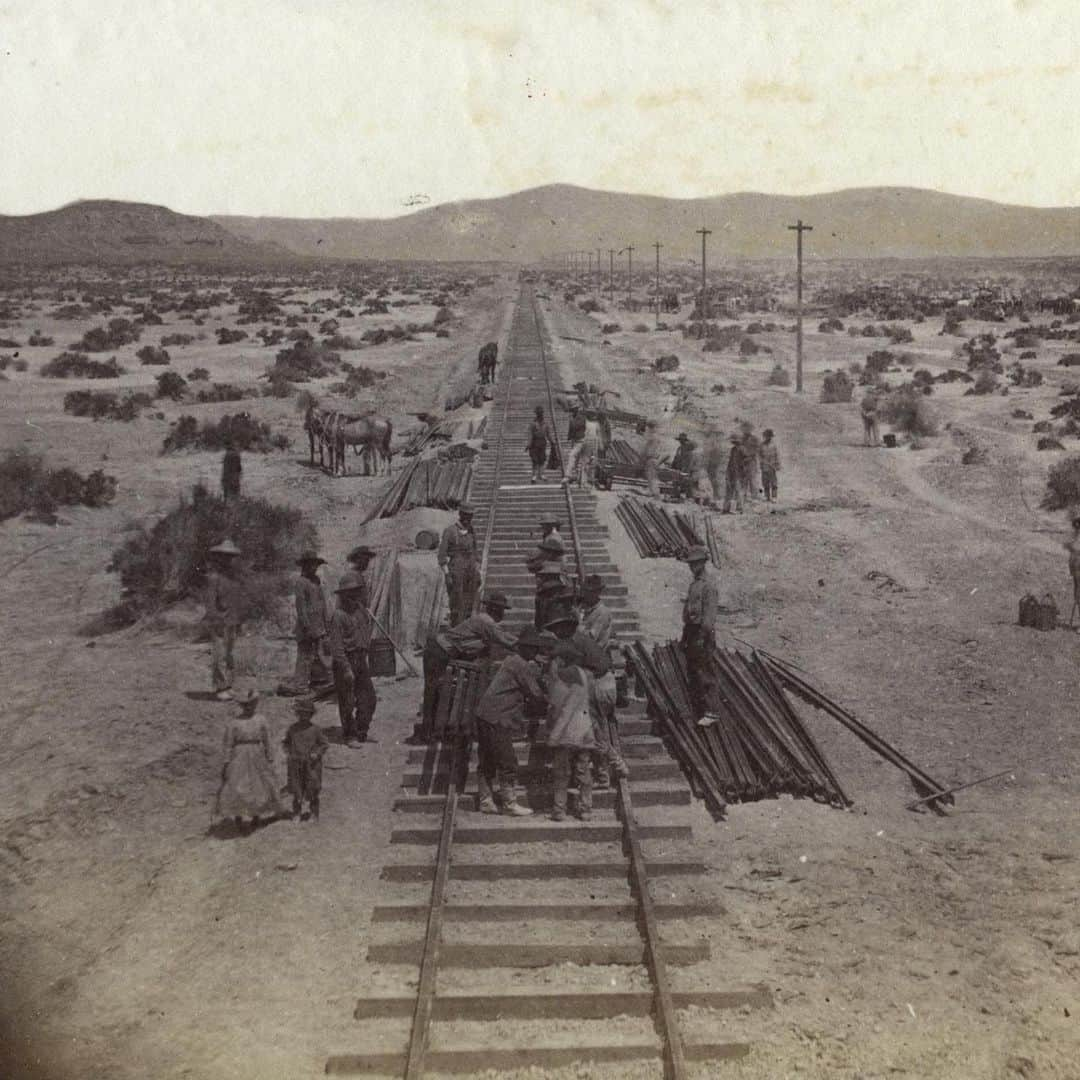 NBC Newsさんのインスタグラム写真 - (NBC NewsInstagram)「In the two decades following the 1869 completion of the first transcontinental railroad, Chinese railroad workers fanned out across the country to help build, maintain, and repair at least 71 other rail lines, according to a Stanford professor. Click the link in our bio for more. #APAHM . 📷 Alfred A. Hart Photographs, 1862-1869 / Department of Special Collections/Stanford University Libraries」5月9日 10時20分 - nbcnews