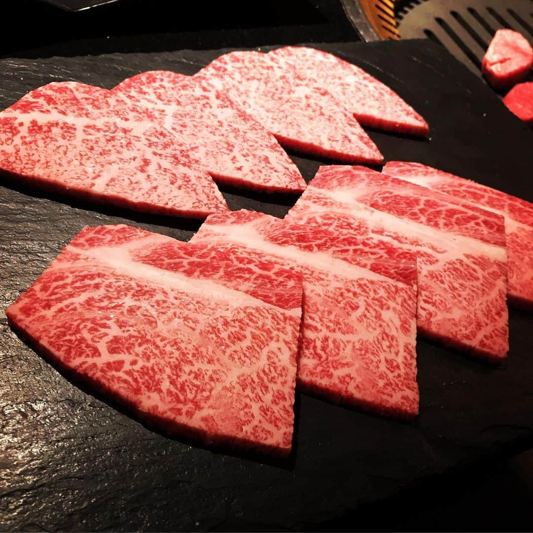 折目遼さんのインスタグラム写真 - (折目遼Instagram)「焼肉ステーキあつし  お肉の甘さと、ドレッシングの酸味が絶妙〜な、サラダでした‼︎ #西麻布 #焼肉 #山形牛 #グルメ」5月9日 10時49分 - oriori0626