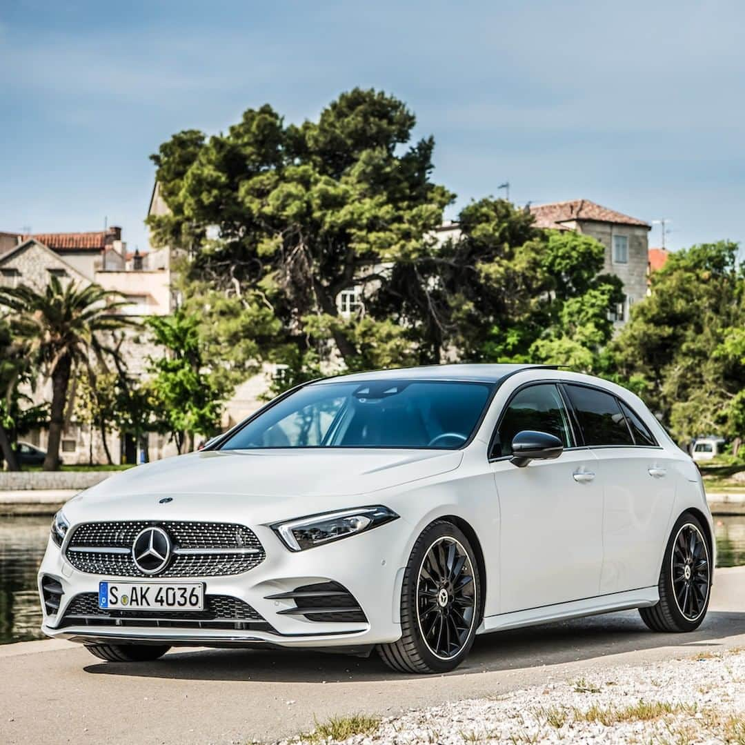 メルセデス・ベンツさんのインスタグラム写真 - (メルセデス・ベンツInstagram)「Catching some sun with the A-Class. ☀ 📸: @basfransenphotography for #MBsocialcar  #Mercedes #AClass #MercedesBenz #Benz #carsofinstagram #Driving #roadtrip #automotivedesign #instacars #summer」5月9日 11時00分 - mercedesbenz