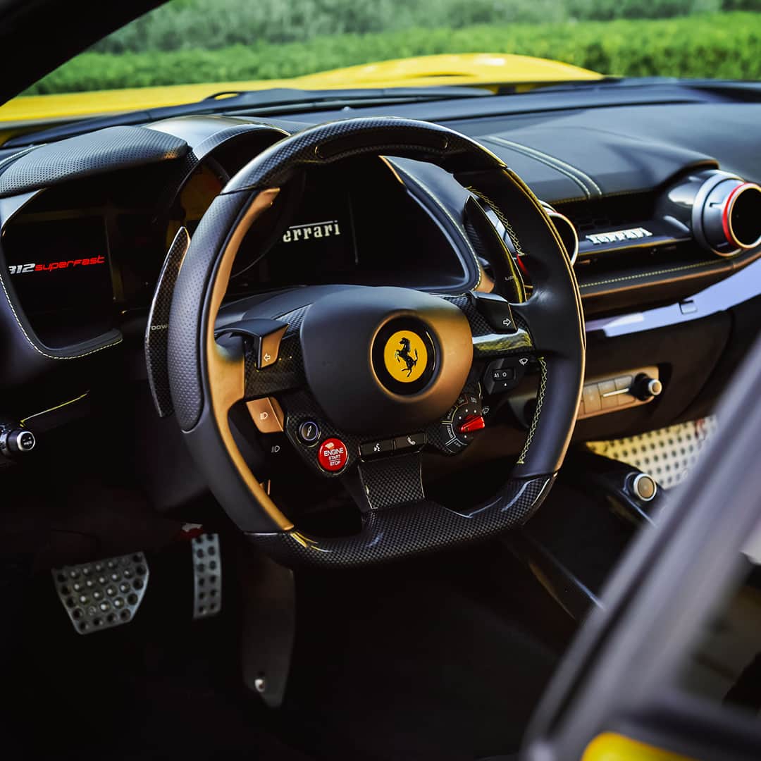 フェラーリさんのインスタグラム写真 - (フェラーリInstagram)「The #Ferrari812Superfast features a refined interior with a sporty touch for an all-encompassing ride. #Ferrari #Details #ItalianDesign」5月9日 17時00分 - ferrari