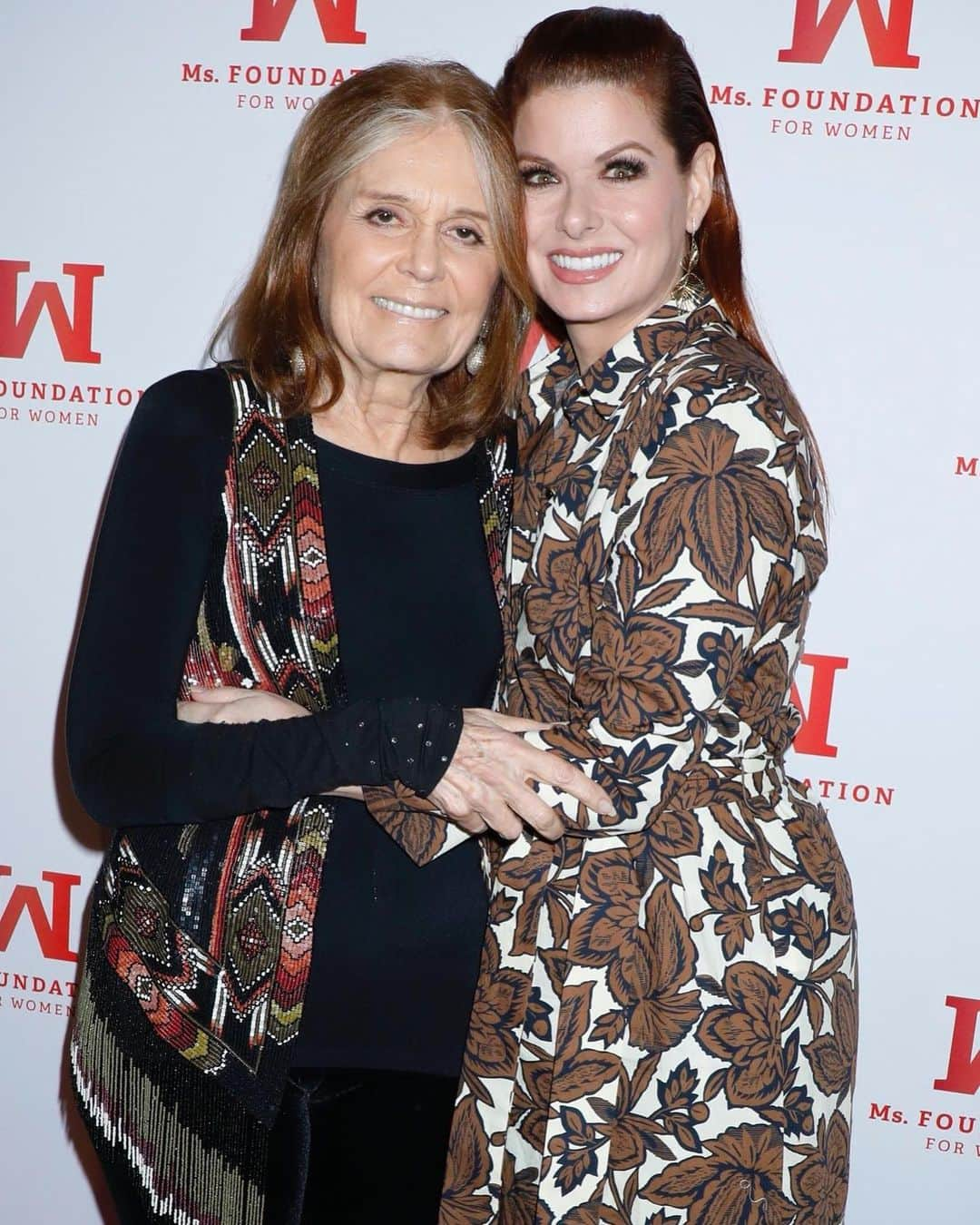 デブラ・メッシングさんのインスタグラム写真 - (デブラ・メッシングInstagram)「The evening’s namesake, the glorious @GloriaSteinem. She is all women’s North Star. All the freedoms we enjoy today are because of Gloria and all of the Founding Mothers of the Women’s Movement. What an inspiring night. And @kathynajimy wins the night with her T-shirt.🤣#GloriaAwards @msfoundation 📸:@gnpace」5月9日 11時40分 - therealdebramessing