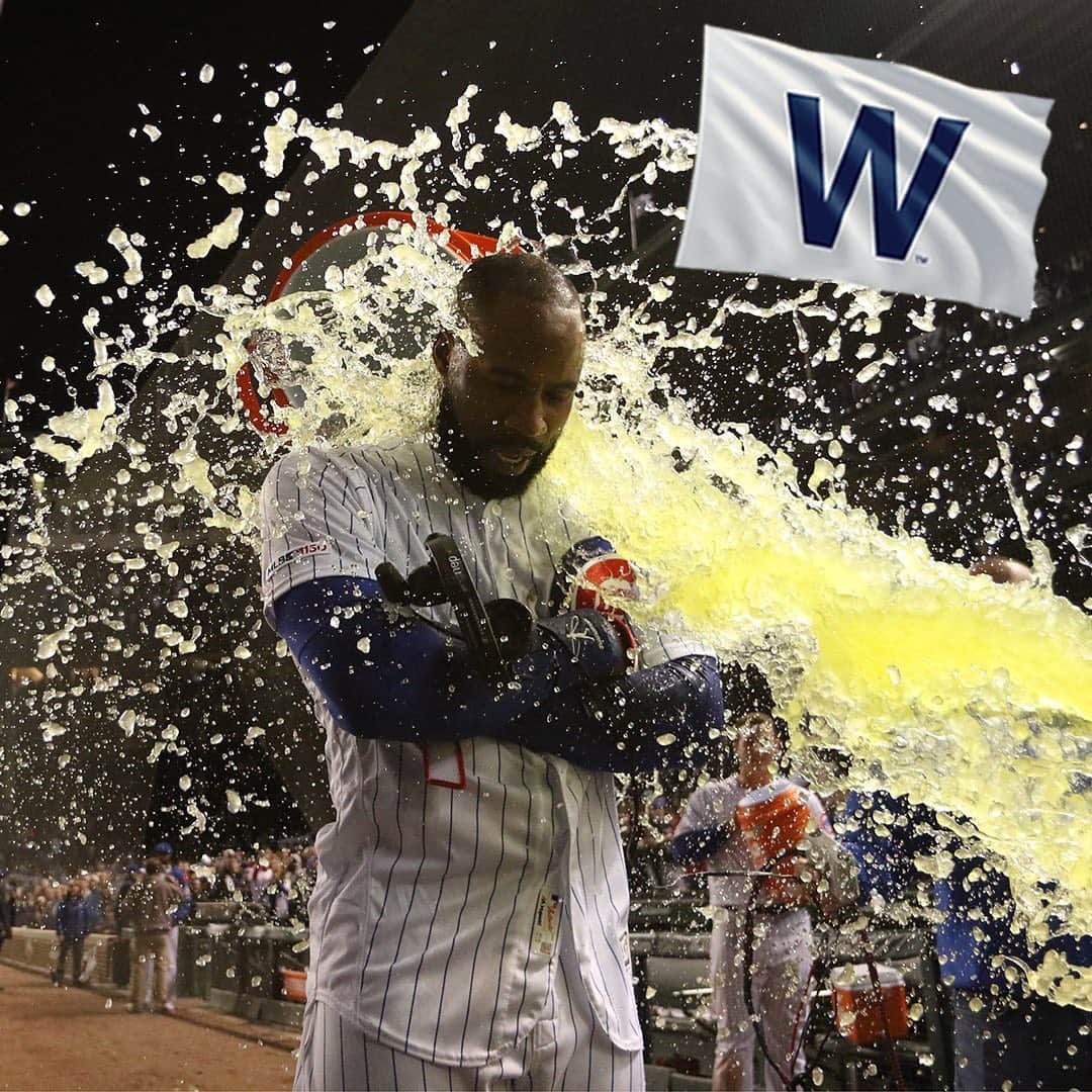 シカゴ・カブスさんのインスタグラム写真 - (シカゴ・カブスInstagram)「#Cubs win! Cubs walk off! #EverybodyIn」5月9日 11時54分 - cubs