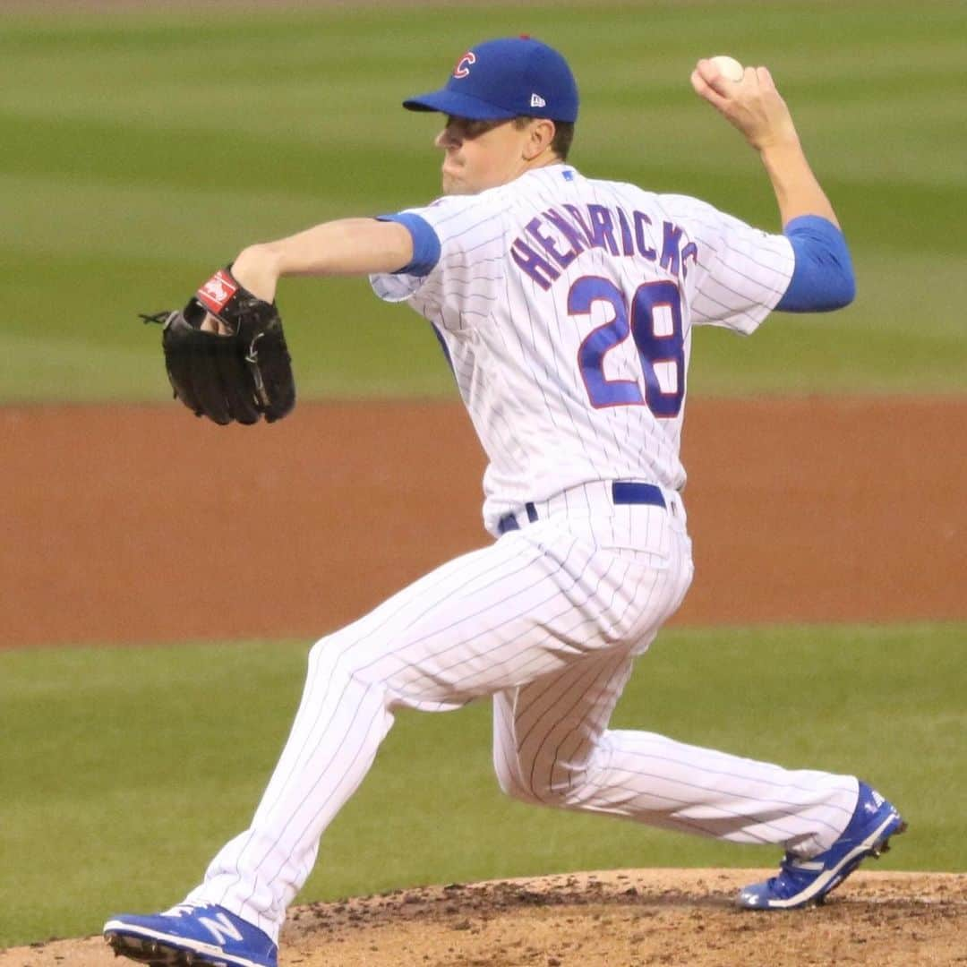 シカゴ・カブスさんのインスタグラム写真 - (シカゴ・カブスInstagram)「Kyle Hendricks has a 0.62 ERA (2 ER/29 IP) at #WrigleyField this season! #EverybodyIn」5月9日 11時57分 - cubs