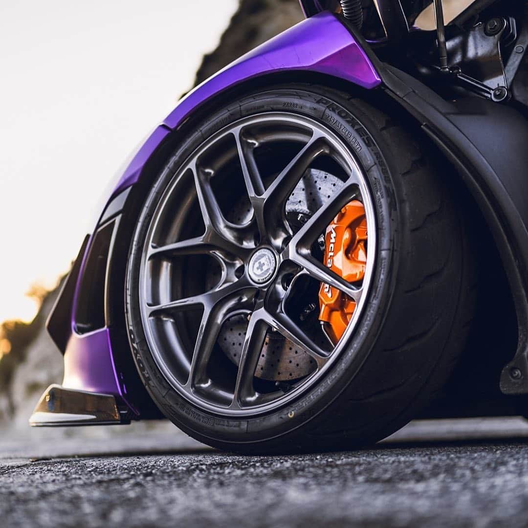 CARLiFESTYLEさんのインスタグラム写真 - (CARLiFESTYLEInstagram)「Purple McLaren 720s with @1016industries kit! #carlifestyle | Photo by @impressivemedia」5月9日 12時03分 - carlifestyle
