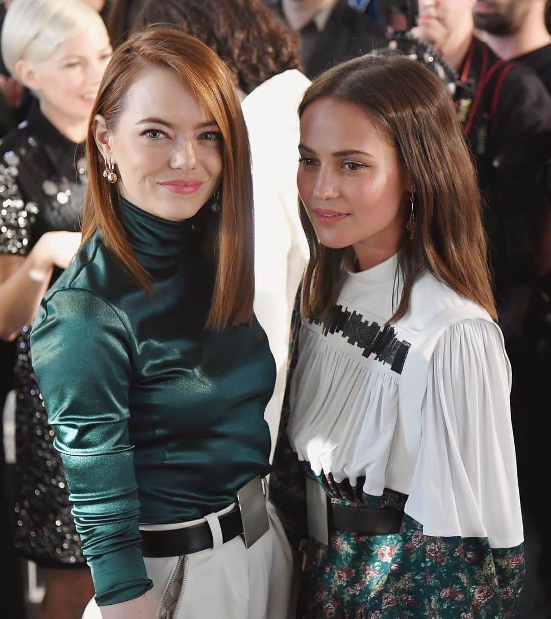 アリシア・ヴィキャンデルのインスタグラム：「Alicia Vikander and Emma Stone at last night’s Louis Vuitton Cruise 2020 Fashion Show in New York.」