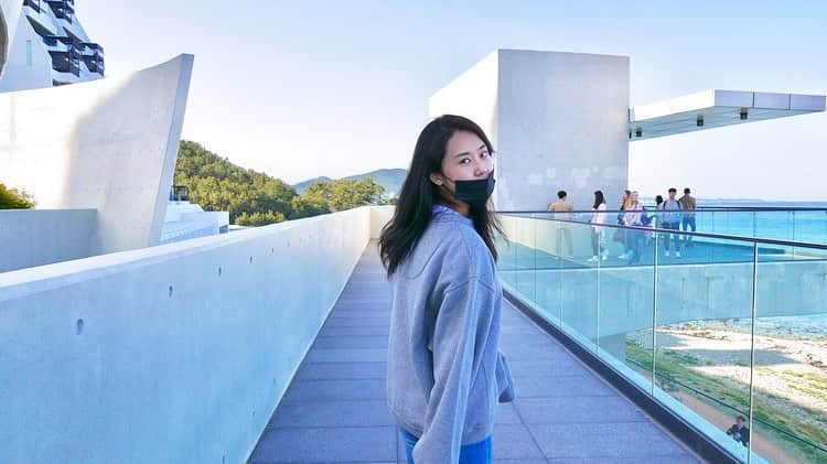 ガユンのインスタグラム：「🙋🏻‍♀️」