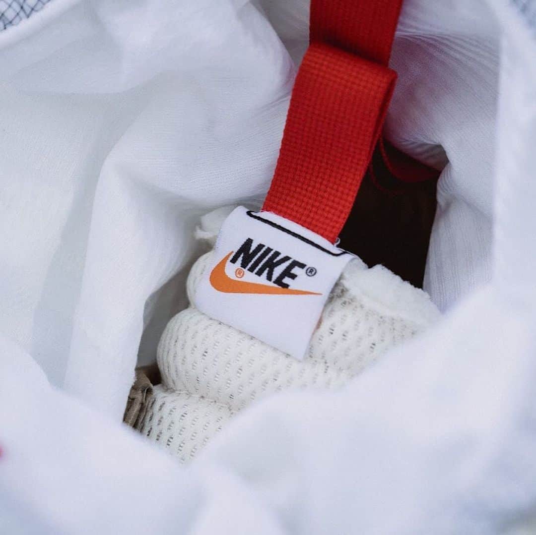 HYPEBEASTさんのインスタグラム写真 - (HYPEBEASTInstagram)「@hypebeastkicks: Here’s a closer look at @tomsachs’ @nike Mars Yard Overshoe ahead of its May 9 re-release. The original Mars Yard sneaker has been enclosed within a waterproof Dyneema shroud, while adjustable pull tabs and Fidlock closures have been placed along the shoe for an adjustable fit. Swipe to view all the details.  Photo: Eddie Lee/HYPEBEAST」5月9日 13時22分 - hypebeast