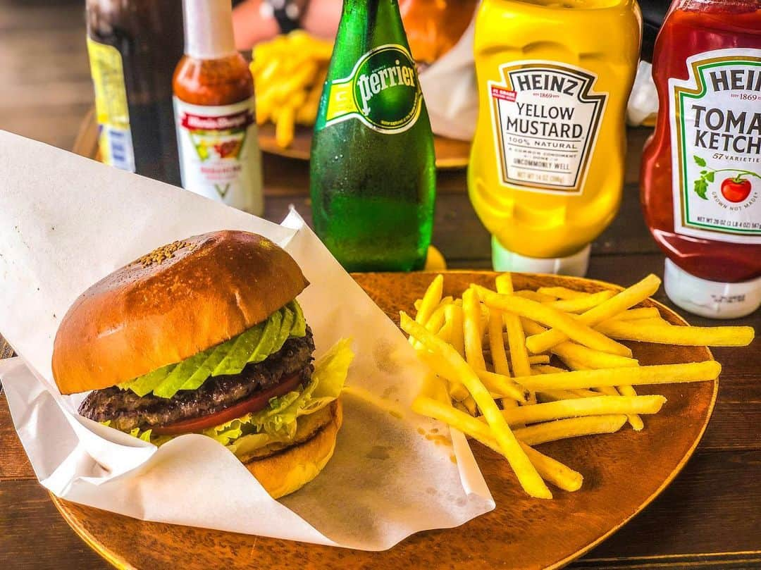 中尾みほさんのインスタグラム写真 - (中尾みほInstagram)「#lunch 🍔 #okinawa #アメリカンビレッジ #アボカドバーガー 🥑#いつもこれ」5月9日 14時06分 - mihochan18