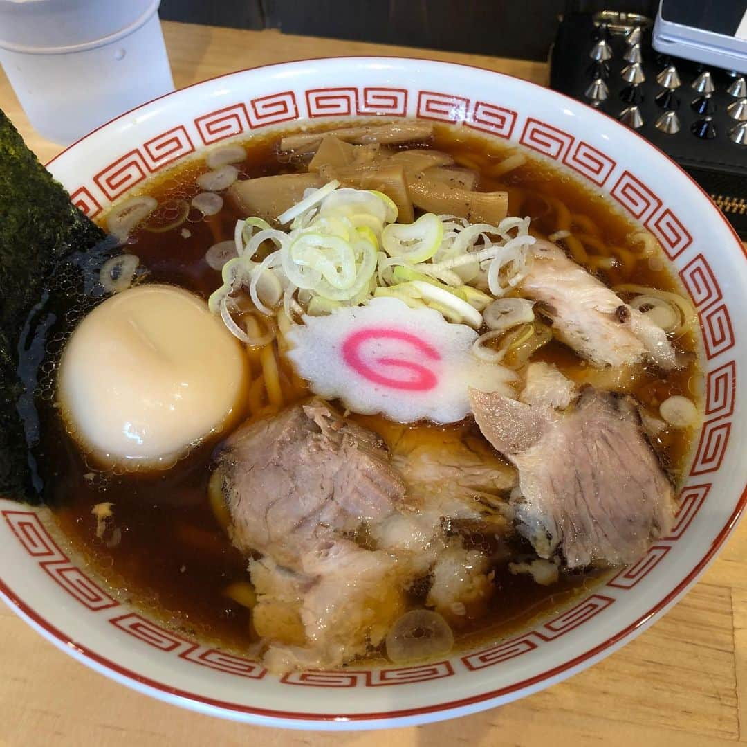 小沢仁志さんのインスタグラム写真 - (小沢仁志Instagram)「衣装合わせ後に ラーメン博士のカズが ここのラーメン食いたい❗️ つーから行った、生姜ラーメン・かいと 美味かった❗️」5月9日 14時16分 - ozawa_hitoshi