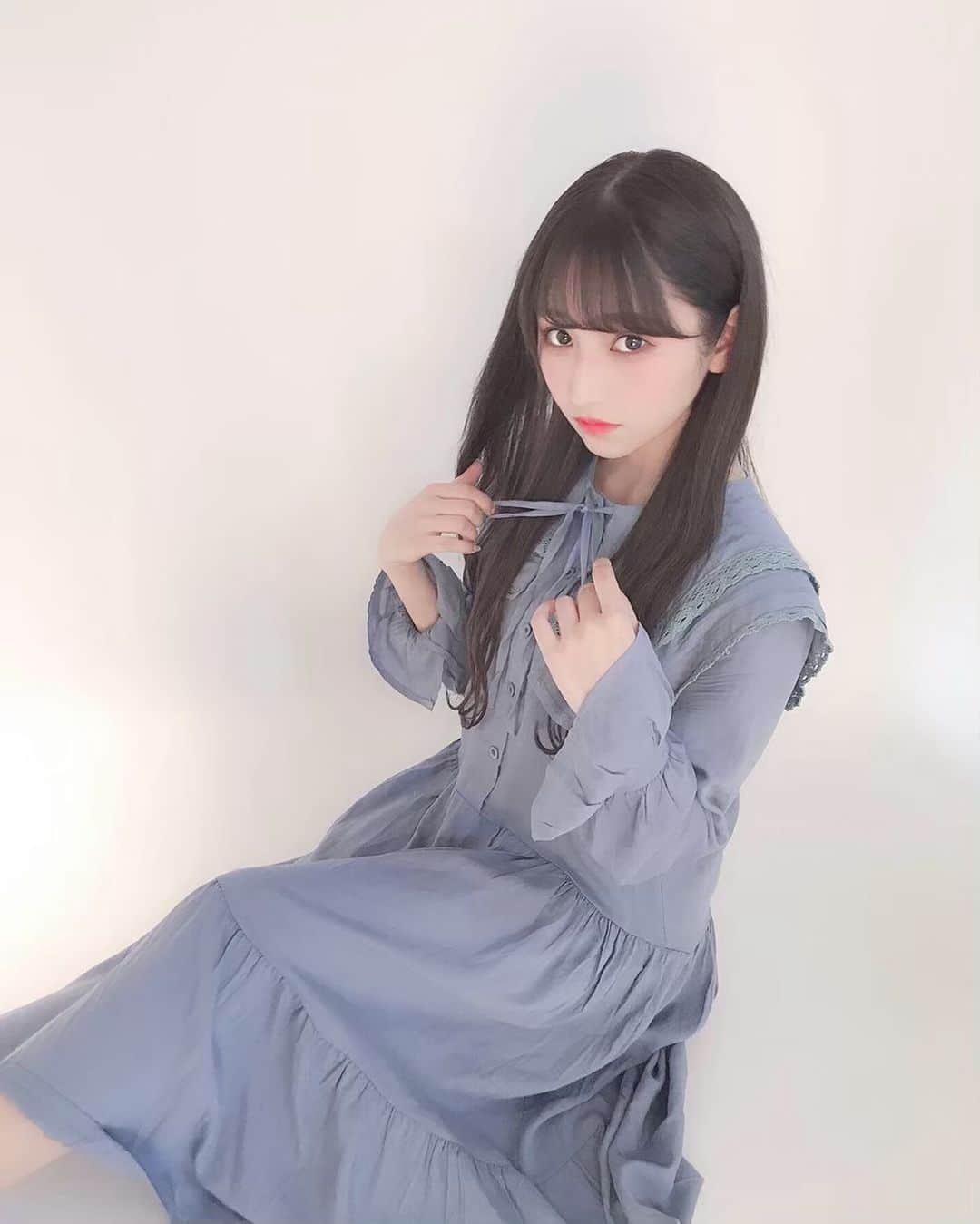 栗原紗英のインスタグラム：「最近青も好きです🦋」