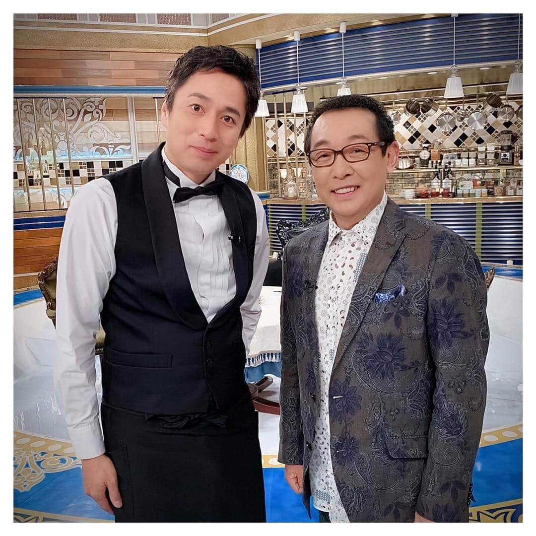 さだまさしさんのインスタグラム写真 - (さだまさしInstagram)「明後日のテレビ📺 徳井義実さんと📸 「人生最高レストラン」 ５月１１日(土) 23:30〜24:00 僕はグルメではないので、食べ物の話はどうしても地味になってしまいます（笑） . #人生最高レストラン  #徳井義実  #さだまさし  #sadamasashi」5月9日 15時18分 - sada_masashi