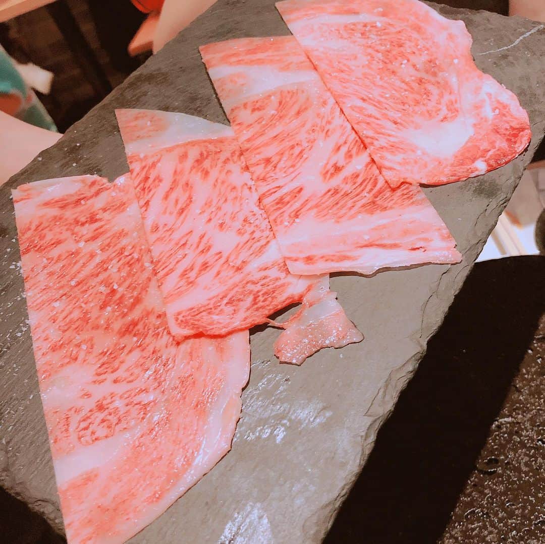 ロゼ・ガーデンフェアリーさんのインスタグラム写真 - (ロゼ・ガーデンフェアリーInstagram)「罪深い肉だった😋  #肉  #にく  #instafood」5月9日 15時13分 - francis.com.p