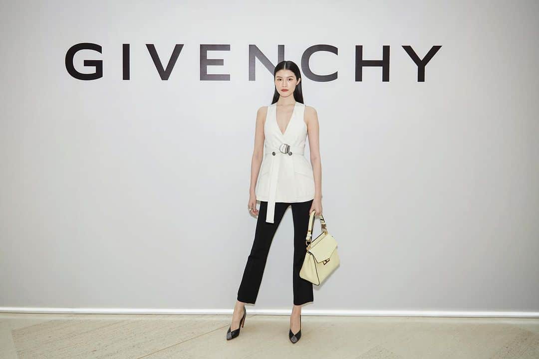 スイ・ヒーのインスタグラム：「#givenchy」
