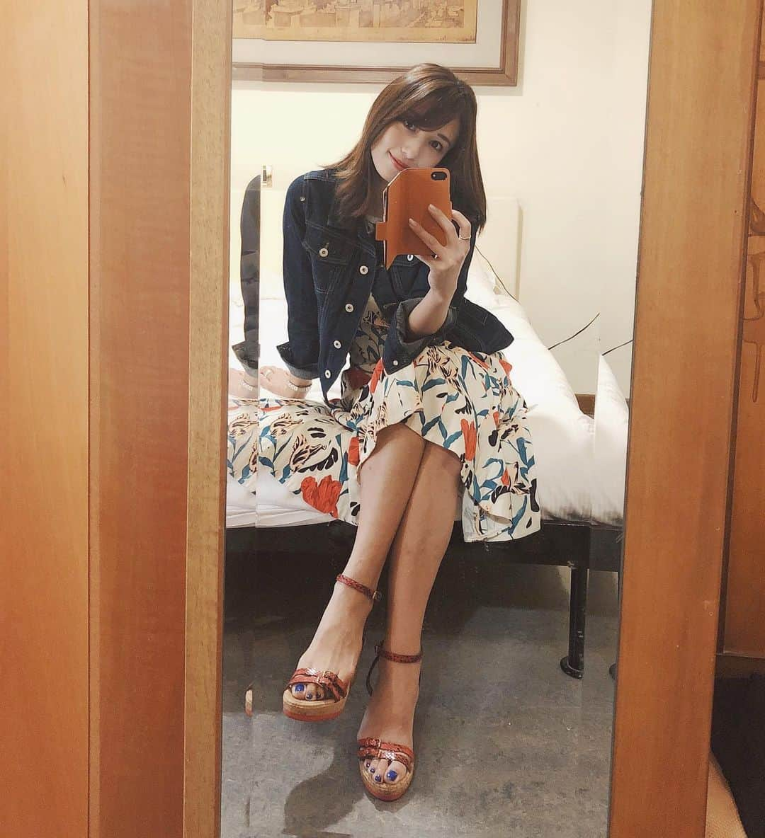 広瀬未花さんのインスタグラム写真 - (広瀬未花Instagram)「It's really exciting everyday❤️ ・ ・ dress/ @thakoonny  jacket/ @fifth_store  shoes / @stellamccartney ・ ・ ・」5月10日 0時50分 - micahirose