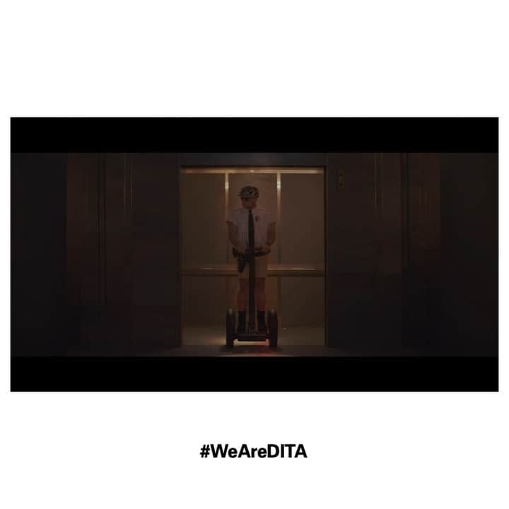 ディタのインスタグラム：「It’s Thursday. Turn the volume up. We’re having a dance party unlike any other 👏👏👏 #WeAreDITA #DITAeyewear #DITAsunglasses」