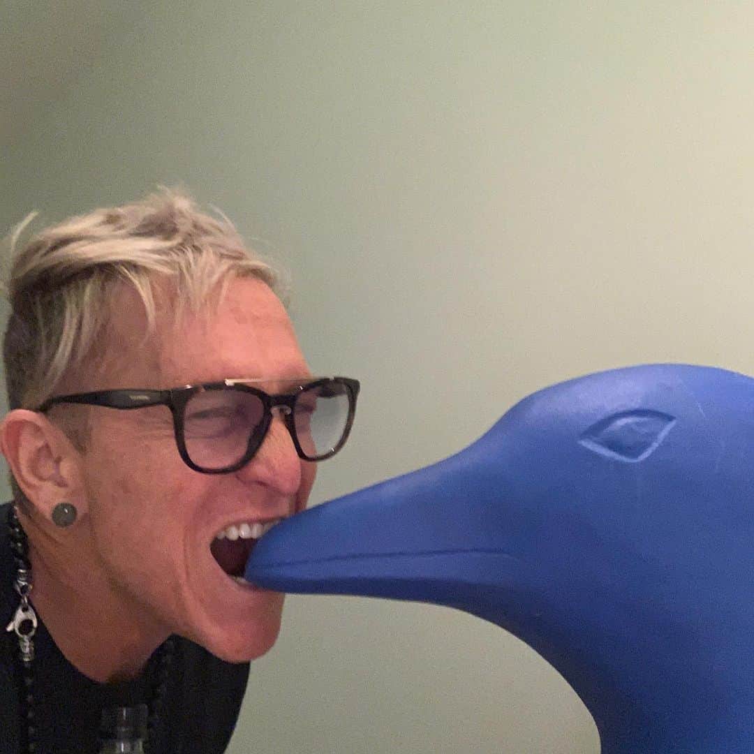 マーク・シュルマンさんのインスタグラム写真 - (マーク・シュルマンInstagram)「Sometimes a man just gets hungry for a blue penguin… @markyplanet #lexingtonkentucky」5月10日 1時19分 - markyplanet