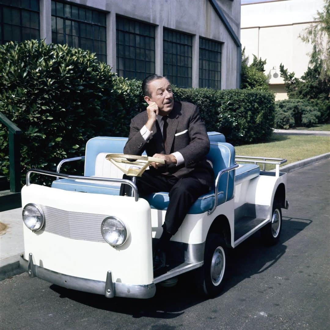 Disneyさんのインスタグラム写真 - (DisneyInstagram)「Need a lift? Walt Disney sits behind the wheel at The Walt Disney Studios in Burbank, California.」5月10日 1時23分 - disney