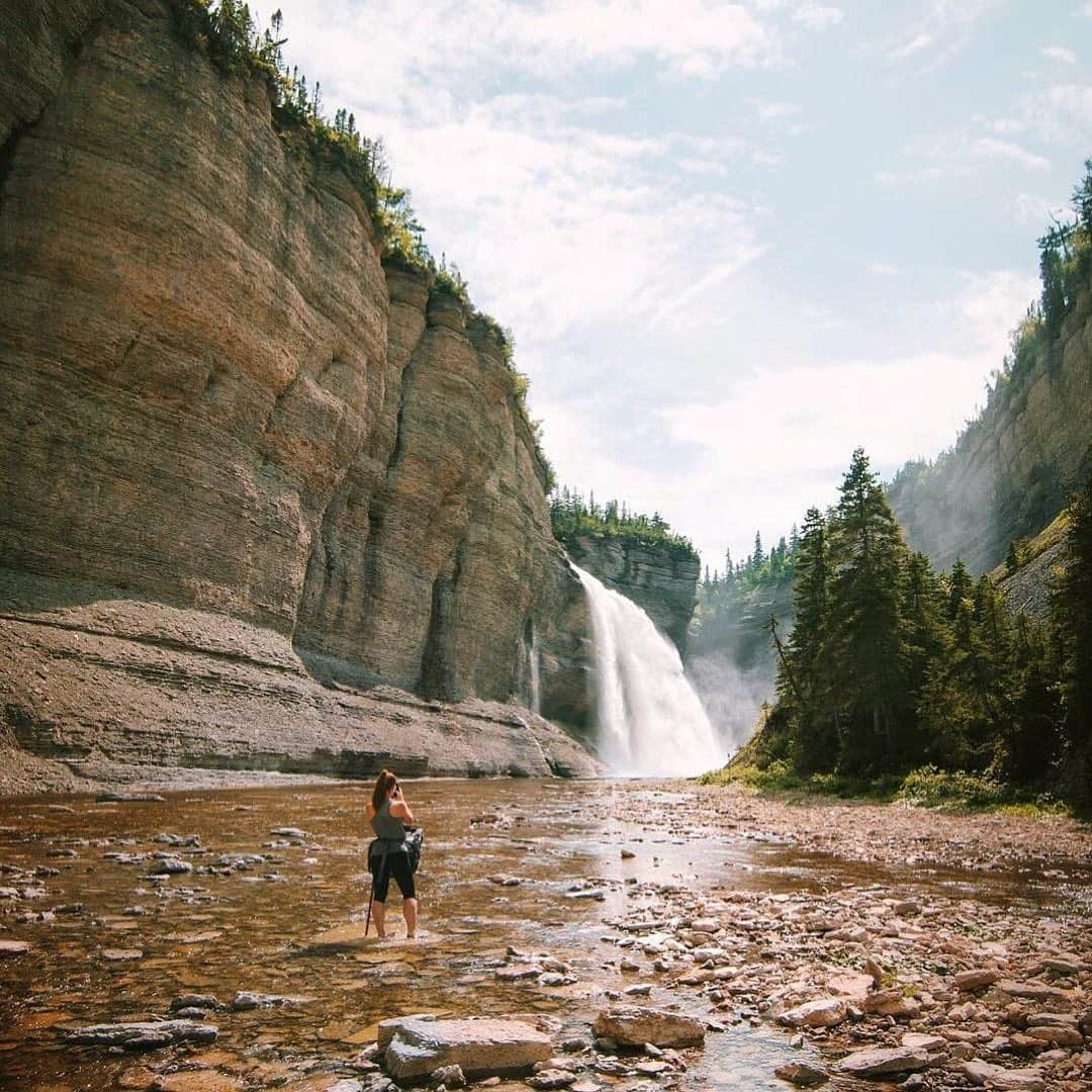 Explore Canadaさんのインスタグラム写真 - (Explore CanadaInstagram)「Ready for a true adventure? Set sail for Anticosti Island! Located at the entrance of the Gulf of St. Lawrence, in Quebec, this wild land is home to nearly 125 km of trails. Bring your hiking legs and walk along white cliffs on the shore to see white-tailed deer grazing on seaweed, salmon frolicking in emerald green basins, and seals sunning on rocks. Make sure to add the Chute Vauréal waterfall sector (pictured here) to your itinerary, it’s a breathtaking hike. The island is accessible by flight (from Montréal, Québec or Sept-Îles) or ferry. The 2019 season runs from June 24 to August 15 (activities and accommodation are limited outside of those dates). #ExploreCanada 📷: @jeannemap 📍: @reseausepaq, @tourismequebec  #sepaq, #quebecoriginal」5月10日 1時35分 - explorecanada