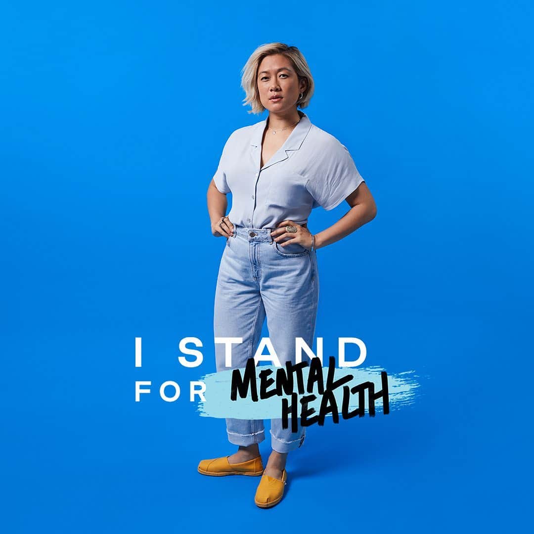 トムズシューズさんのインスタグラム写真 - (トムズシューズInstagram)「This is @milckmusic. She stands for mental health. She stands in Alpargatas. Make your own stand on TOMS.com. #standfortomorrow #mentalhealth #mentalhealthawareness」5月10日 1時37分 - toms