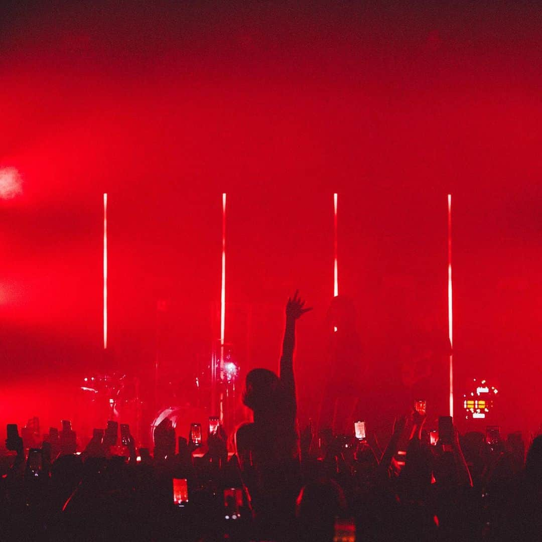 Halseyさんのインスタグラム写真 - (HalseyInstagram)「back to the Badlands for Night 1 of my series for @websterhall  tonight we enter the Kingdom. I love you. 📷: @donslens」5月10日 1時52分 - iamhalsey