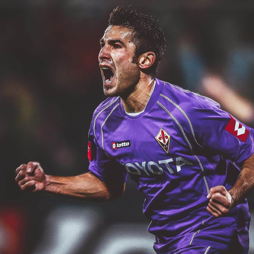 ACFフィオレンティーナさんのインスタグラム写真 - (ACFフィオレンティーナInstagram)「⚽️ OF THE 📅 - #FiorentinaMilan⚜️🔴⚫️ Indovina l'anno?  #GoalOfTheDay」5月9日 17時14分 - acffiorentina