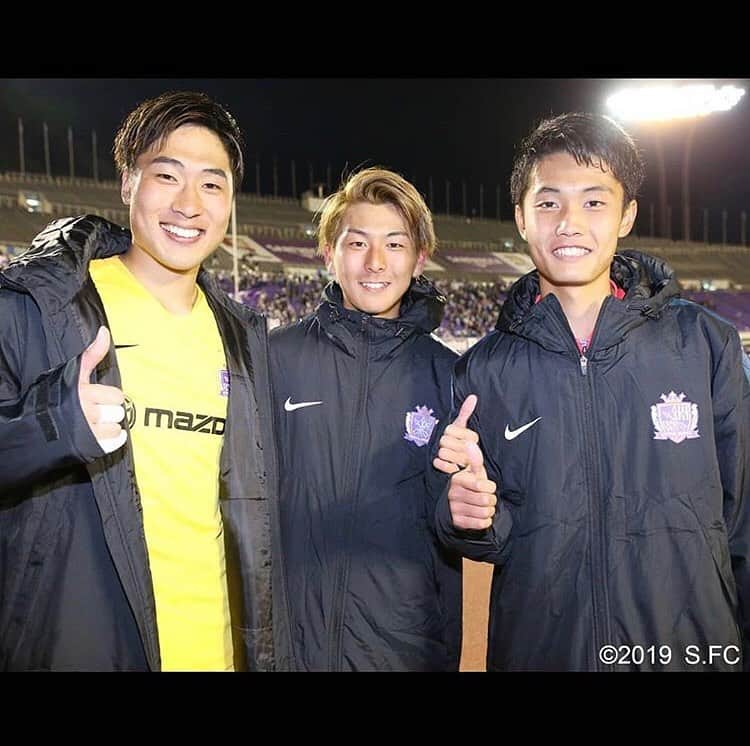 大迫敬介のインスタグラム：「ACLグループ首位通過！  ホームで勝てて良かったあ😊  #ACL #vs広州恒大」