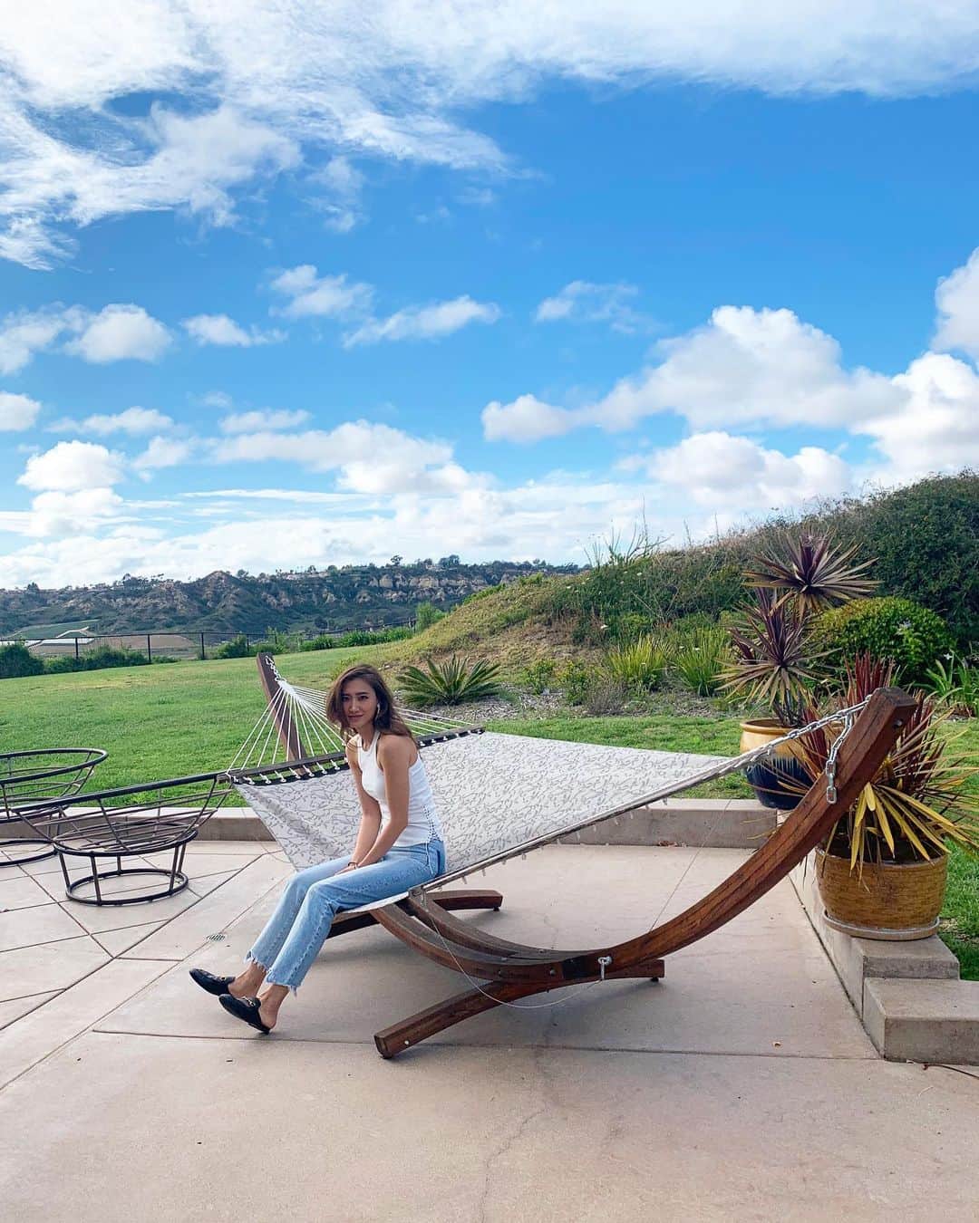 白雪のインスタグラム：「🌴💙 #tbt」