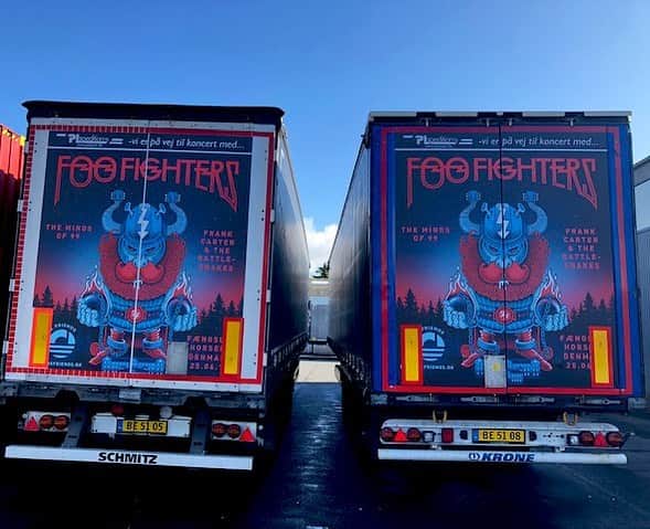 フー・ファイターズのインスタグラム：「Catch Foos on the road in Horsens, DK 25 June! 👹🚛 Ticket link in bio!」