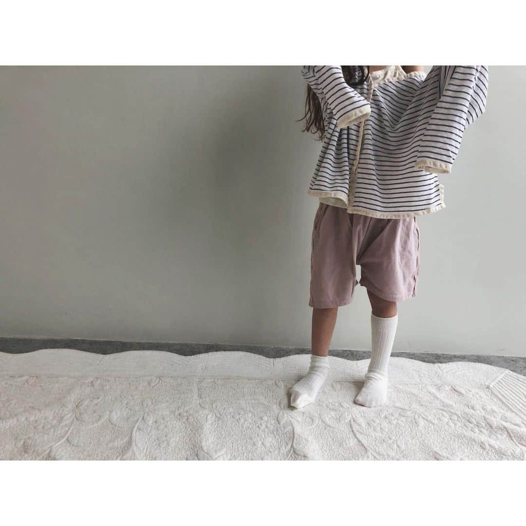 monmimi1さんのインスタグラム写真 - (monmimi1Instagram)「. . こんばんは 明日の新商品 今回も 休み明けで4点だけ🙈 紹介させていただきますね！ . 1.コットンハーフパンツ . さりげない横ライン と 柔らかなコットン素材が 魅力^_^ . . . . .」5月9日 18時06分 - monmimi1