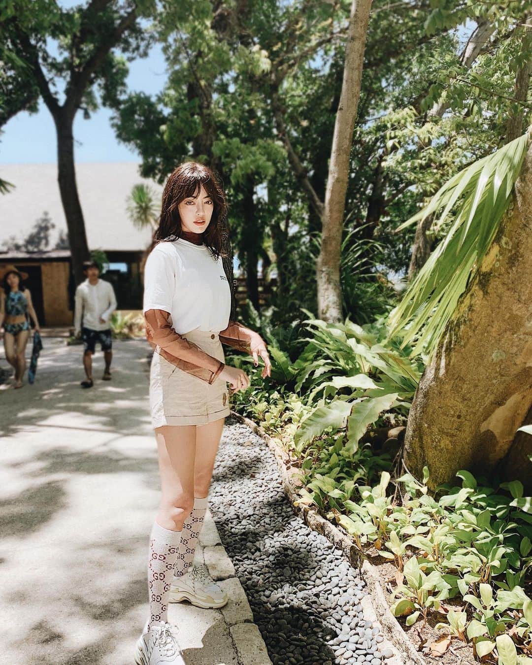 清水沙也佳さんのインスタグラム写真 - (清水沙也佳Instagram)「最近Tシャツの下にチュール着るのブーム。  #ootd #fashion #cebu #philippines #セブ島 #フィリピン #しみさや旅」5月9日 18時20分 - sayaka__shimizu