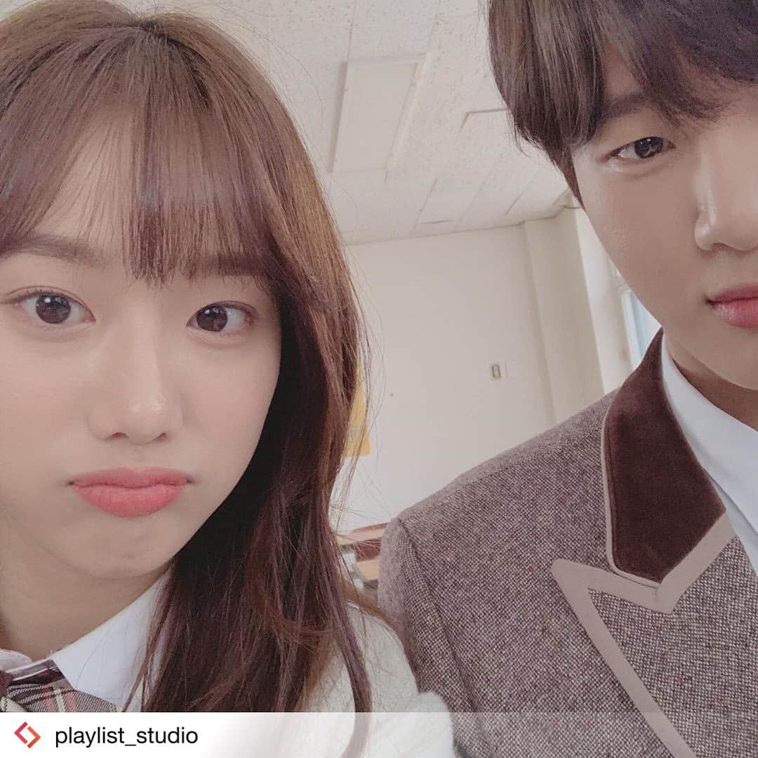 Aprilさんのインスタグラム写真 - (AprilInstagram)「#Repost from @playlist_studio . 백예린 OST는 잘 듣고 있죠?🙋‍♀️ 잠시 후 7시, 에이틴2도 잊지말고 본방사수💕 . . . #에이틴2 #에이틴 #플레이리스트 #웹드라마 #본방사수 #김하민 #vs #주하나 #고3 #고등학교 #고등학생 #ateen #고1 #고2 #고3 #17 #18 #19」5月9日 18時56分 - official.april