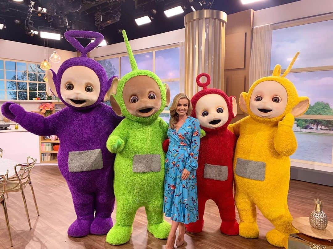 キャサリン・ジェンキンスさんのインスタグラム写真 - (キャサリン・ジェンキンスInstagram)「The @teletubbieshq Say Hel-lo! #2Dipsies #GuidingLightTour @thismorning」5月9日 20時03分 - katherinejenkinsobe