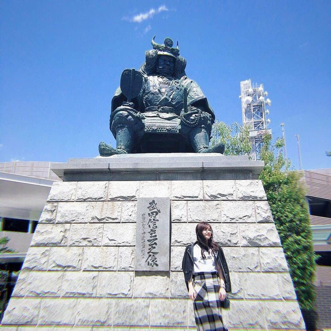 江藤彩也香さんのインスタグラム写真 - (江藤彩也香Instagram)「山梨県、一泊二日の旅🗻♨️🍇🍑🍐🍲🍡🥞🍔✨ . この方と行ってまいりました！！いやーひたすら楽しかった。なんかずっと歩いてた気がする。途中山登りだったもん。内ももが痛いなう。終始笑ってました。一緒に行ってくれてありがとう☺️☺️次は一緒に大分県でも行きましょー（笑） #さえち #お姉ちゃん #山梨 #甲府 #旅行 #女子旅 #甲州夢小路 #昇仙峡 #ハイキング #yamanashi #japan #japanesegirl #japantrip #selfie #girl #love #friend #cute #bandori #happy #instagood #tapioca #pancakes #mountain #셀카 #여행 #일본」5月9日 20時19分 - sayakadayo_