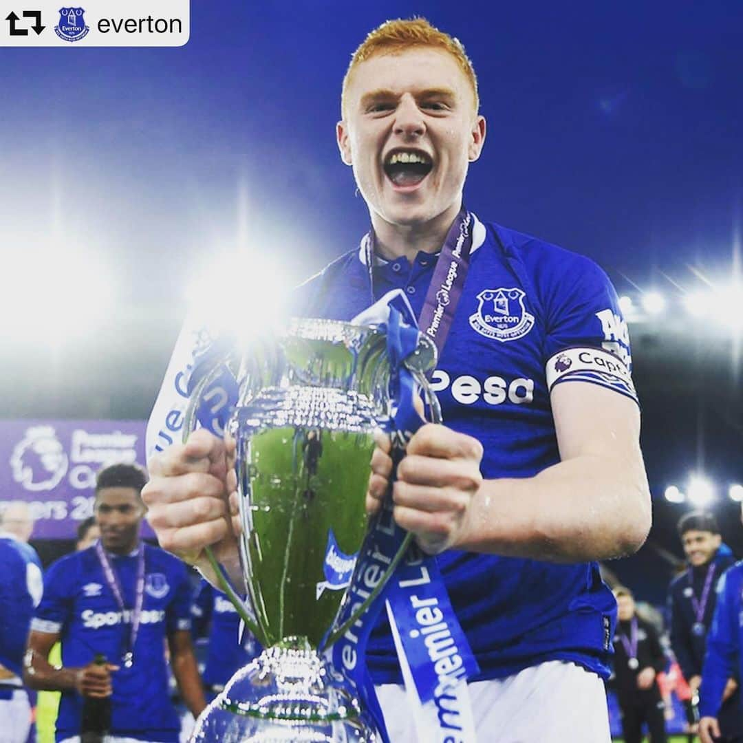 プレミアリーグさんのインスタグラム写真 - (プレミアリーグInstagram)「Everton U23s are #PL2 champions and #PLCup winners! 👏  #repost @everton ・・・ The future is 🔵! 🏆🏆」5月9日 20時27分 - premierleague