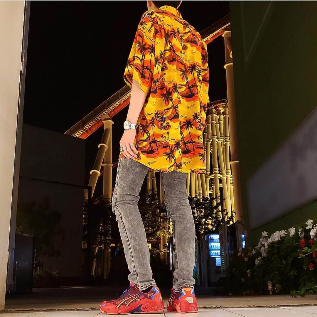 のインスタグラム：「. . . #ジャパスニピックアップ . . . model➡️ @masa_shark 👟 #asics #viviennewestwood #gelkayano5 を使った#スニーカーコーデ ✨✨ ぜひ皆さんも参考にしてみては？💥💥 . . . #ジャパスニ #ジャパスニ女子 #ジャパスニピックアップ #sneaker #kicks #スニーカー #スニーカーコーデ #スニーカー男子 #スニーカー女子 #asics #asicsgel #gelkayano #balenciaga #バレンシアガ」