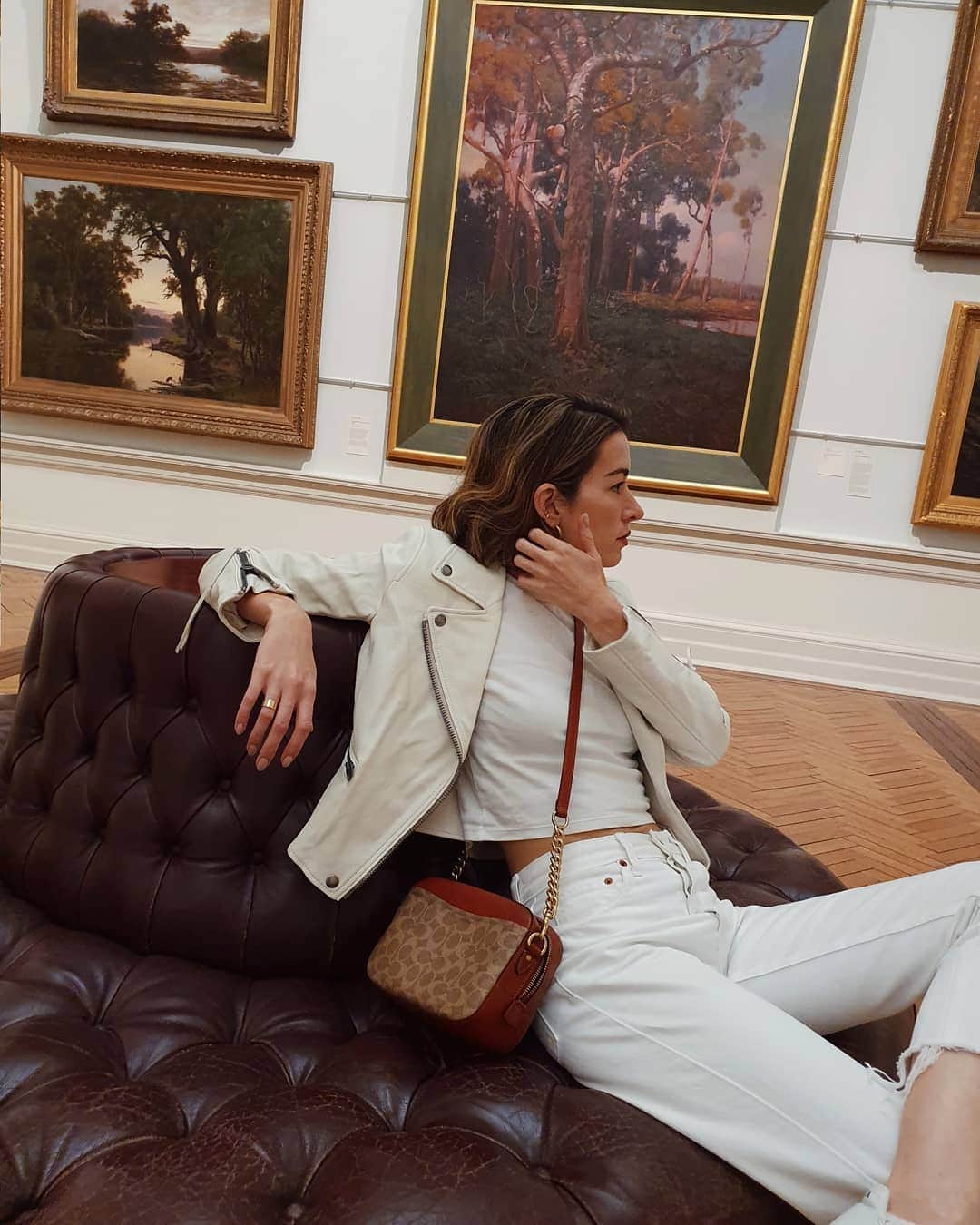 カルメン・ハミルトンのインスタグラム：「(Still) feeling the tonal vibes @coach」
