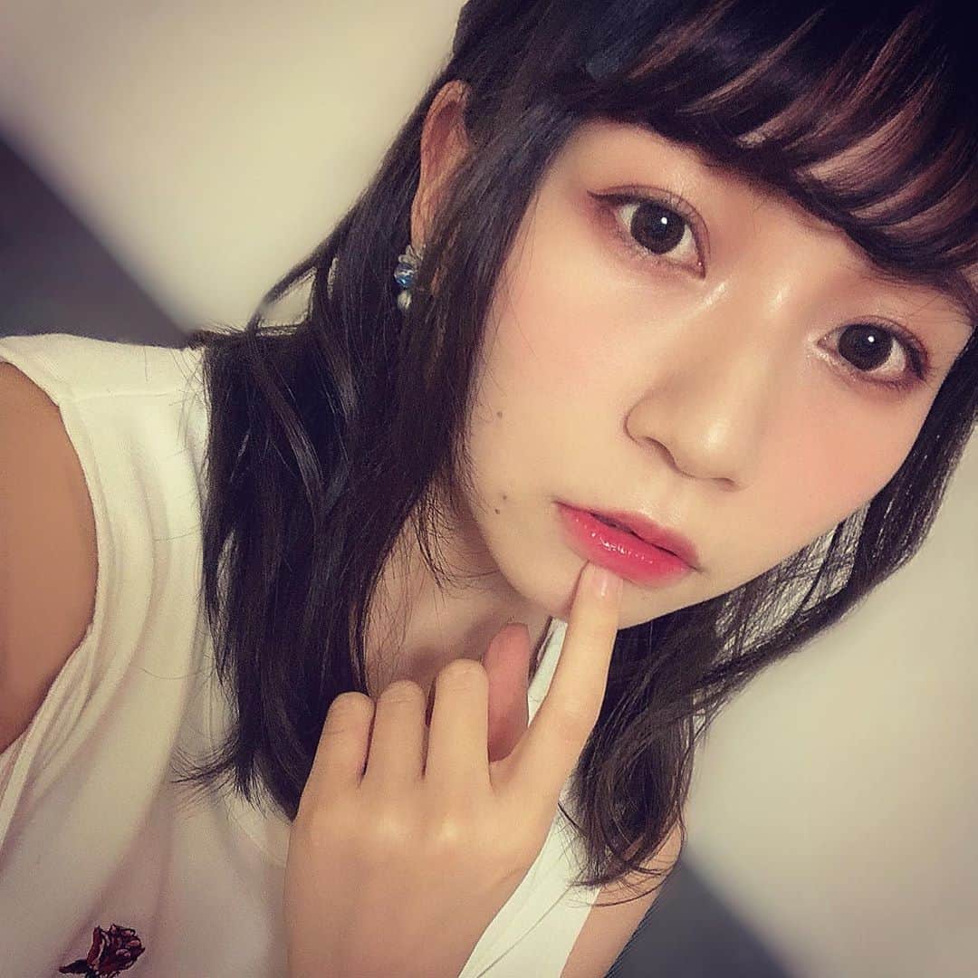 田辺留依さんのインスタグラム写真 - (田辺留依Instagram)「見てみて。  リップ。  良い色味。」5月9日 20時38分 - rui.kani_miso