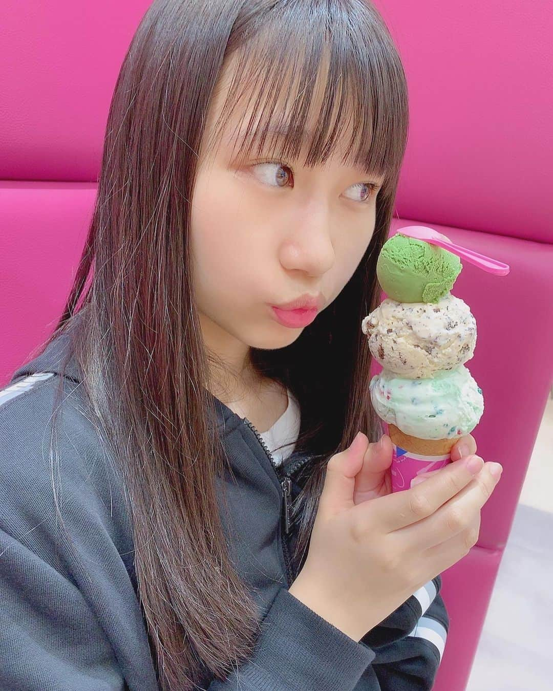 伊藤優絵瑠さんのインスタグラム写真 - (伊藤優絵瑠Instagram)「🍦😗 ・ ・ #アイスの日」5月9日 20時39分 - yueruito_1024