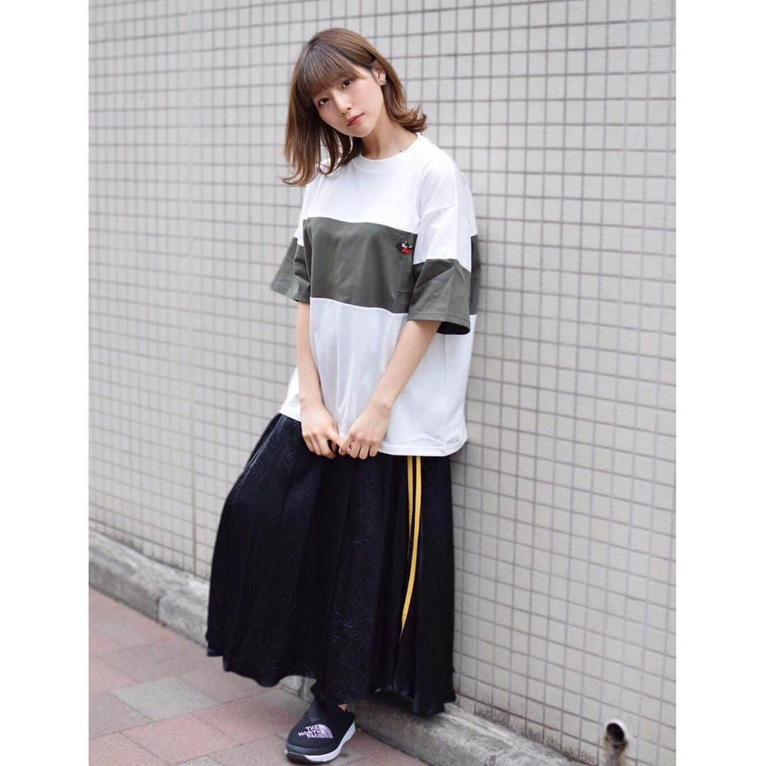 蒼川愛さんのインスタグラム写真 - (蒼川愛Instagram)「ゆるっとしたTシャツかわいいなぁ🐰♥︎ @fathom_japan  さんの撮影でいっぱい着た✌🏻️お気に入りのやつ何枚か載せる（ ´ω` ）」5月9日 20時41分 - tougarashi_suki